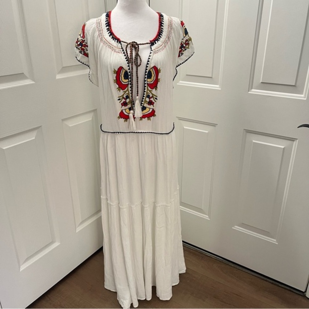 Free People White Embroidered Maxi Dress Boho Cottagecore Hippy Y2K Romance 43”‎